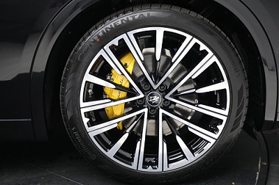 مازراتی Grecale با لاستیک کنتیننتال به بازار می آید.